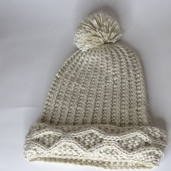 River Island Chunky Beany Pom Pom Hat Fall Winter - Picture 7 of 11